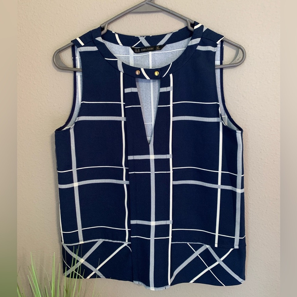 Zara Basic sleeveless tank. Size XS.